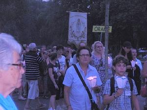 AOBR 2015 08 12 AU 16 LOURDES 2 PROCESSIONS MESSES CHEMINS DE CROIX (8)